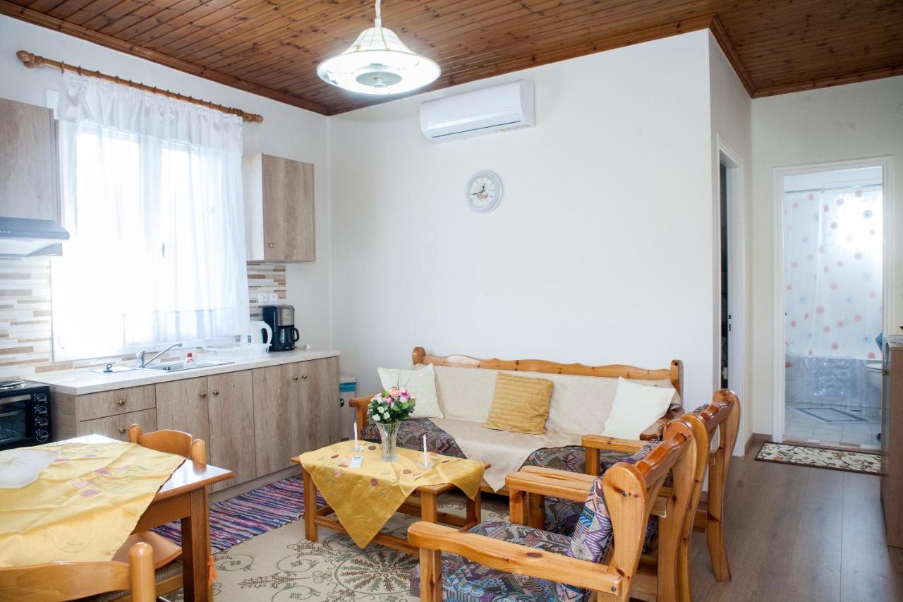 Casa Serena Asprogerakata Exteriér fotografie